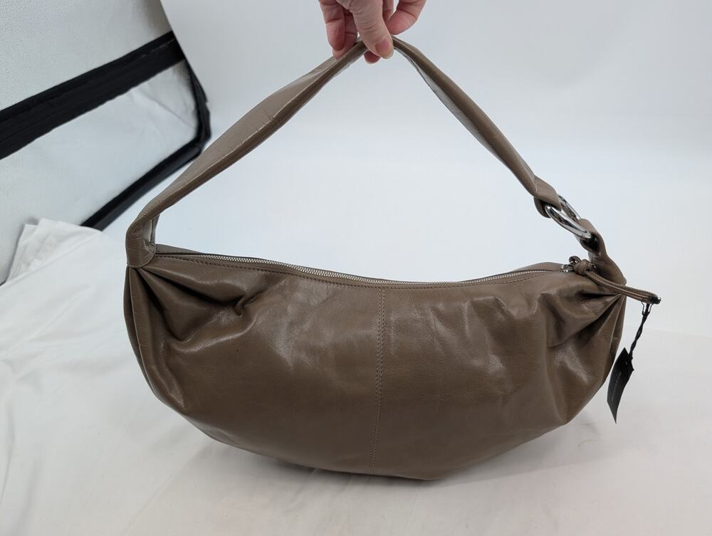 NWT Banana Republic Leather Hobo Bag Mushroom Taupe Slouchy Baguette Preppy